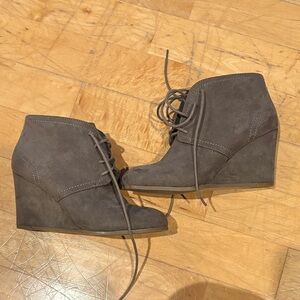 Women's Gray Wedge Ankle Boots